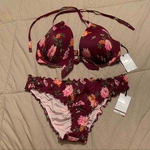 NWT Shade & Shore 34DD bikini top and M bottoms